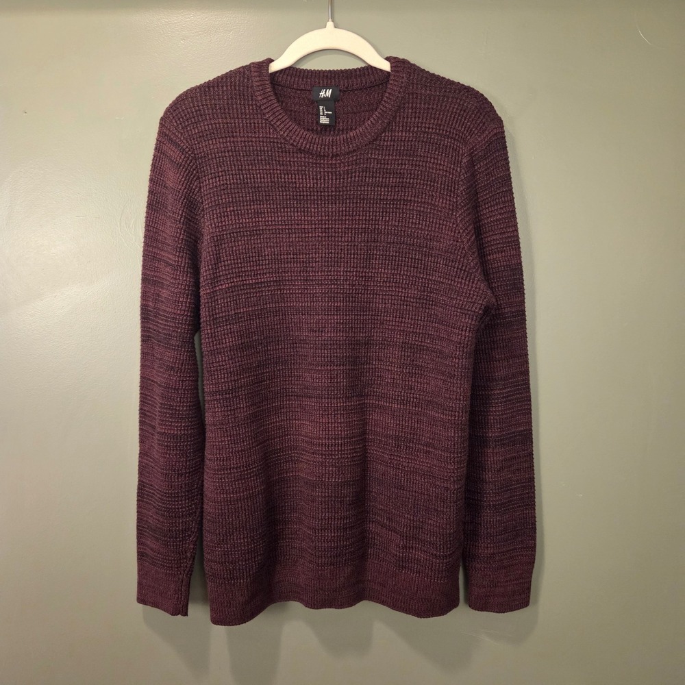 H&M Men's Textured Waffle Knit Crewneck Sweater, Size L, Burgundy Berry Black